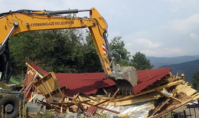 Kaçak İnşa Edilen 5 Ev Yıkıldı