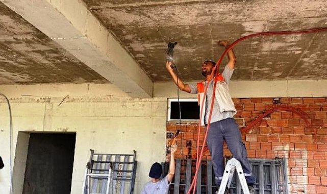 Kartepe Kent Meydanı Cami'nde çalışmalar sürüyor
