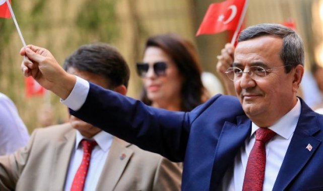 Konak Belediye Başkanı Abdül Batur: İyi ki doğdun İzmir