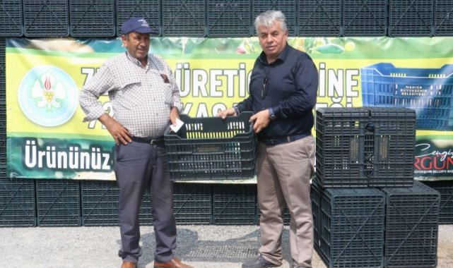 Manisalı üreticiye şimdi de 'zeytin kasası' desteği