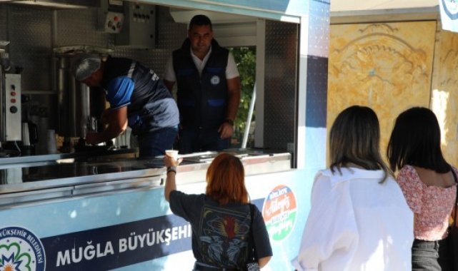Muğla Büyükşehir, öğrencilere çorba dağıtımına başladı