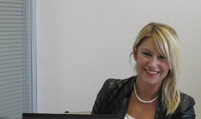 Oya Pardak Kanal Ege Televizyonu’nun Genel Yayın Yönetmeni oldu.