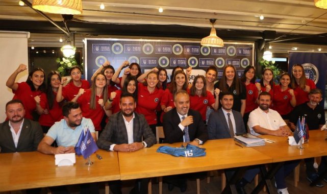 'Poyrazın Kızları' Bursa Büyükşehir'e transfer oldu