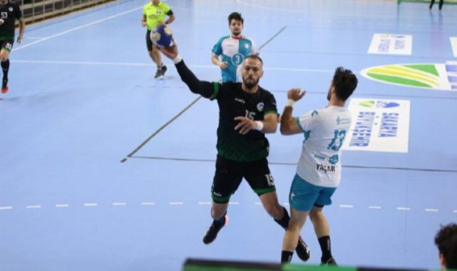 Sakarya Büyükşehir hentbolda doludizgin