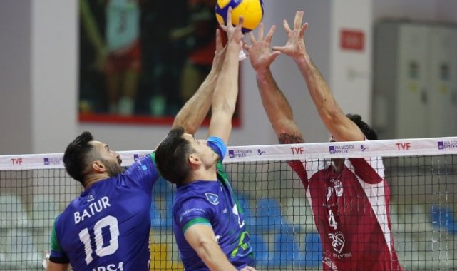 TSYD Bursa Voleybol Turnuvası'nda ilk gün tamamlandı