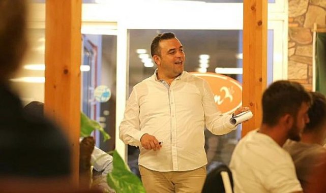 AK Parti Seferihisar İlçe Yönetim Kurulu ve İlçe Gençlik Kolları İstişare Toplantısında buluştu