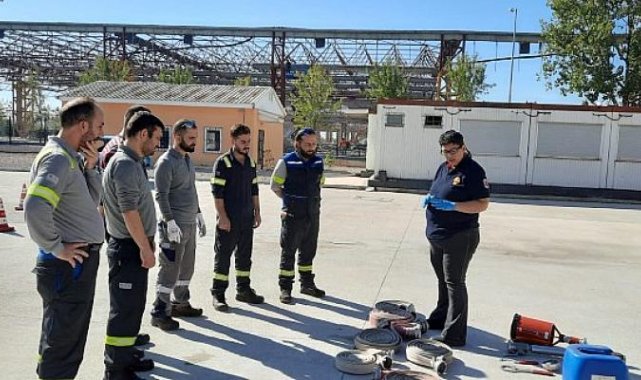 Büyükşehir İtfaiyesi, endüstriyel tesis eğitimlerine devam ediyor
