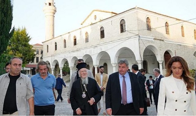 Çeşme’yi ziyaret eden Bartholomeos’tan Başkan Oran’a büyük övgü