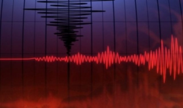 Erzincan'da deprem korkuttu