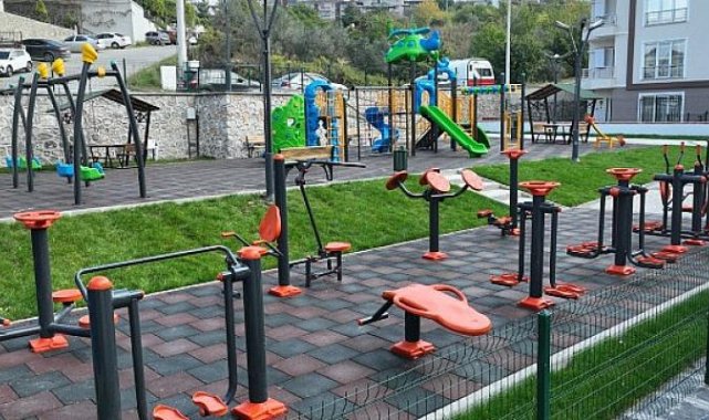 Gölcük'te Çocukları Mutlu Eden Parkların Sayısı Artıyor