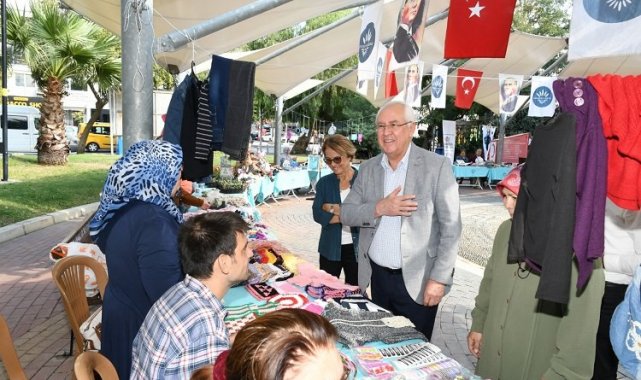 İzmir Karabağlar'da sokaktaki canlar için sergi