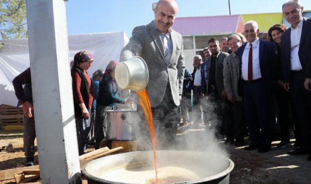Mardin Valisi Bağ Bozumu Kültür ve Sanat Festivali'nde