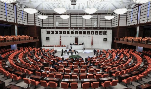 TBMM bugün açılıyor! İnternet Gazeteciliği Yasası salı günü oylanacak