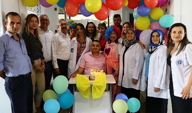 Antalya Büyükşehir Belediyesi Özel Öğrenciler İçin Doğum Günü Kutladı