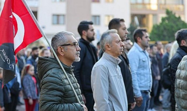 Buca’dan Ata'ya saygı duruşu