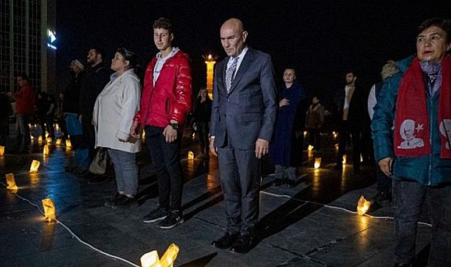 İzmir Ata’ya saygı nöbetinde