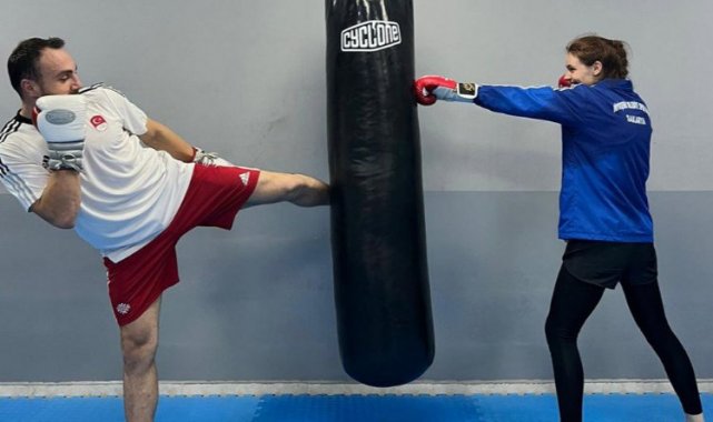 Sakaryalı kick boks sporcuları Avrupa Şampiyonası'nda