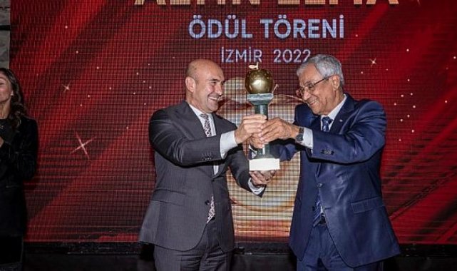 Turizmin Oscar ödülü İzmir Büyükşehir Belediyesi'ne
