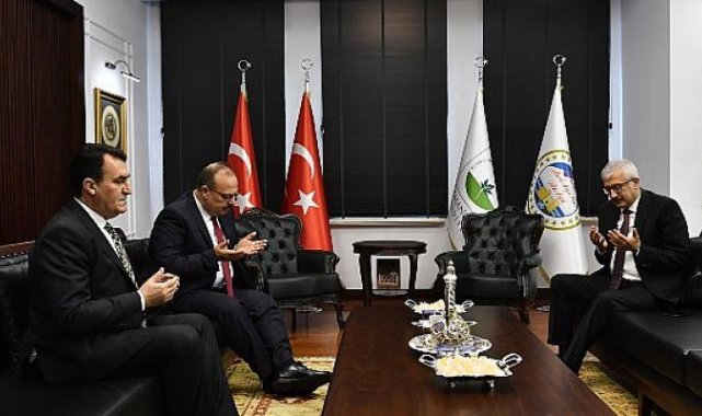 Başkan Dündar, taziyeleri kabul etti