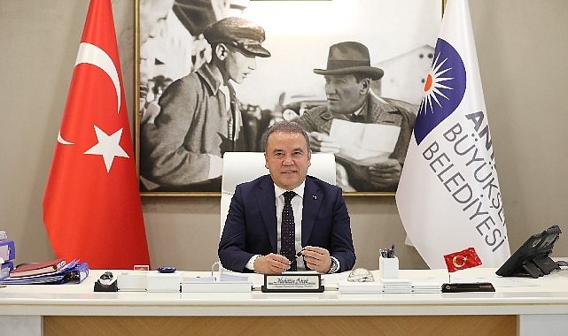 Başkan Muhittin Böcek Yeni Yıl Mesajı