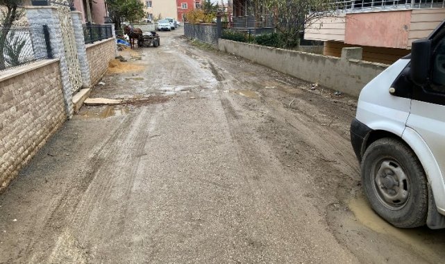 Edirne Keşan'da Seren Sokak'ta çamur isyanı