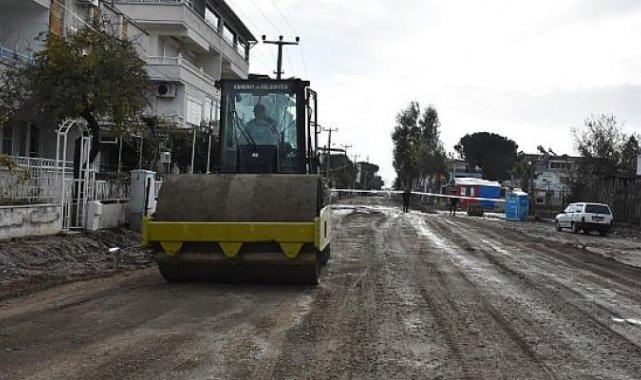 Edremit Altınkum Atatürk Caddesi yenileniyor
