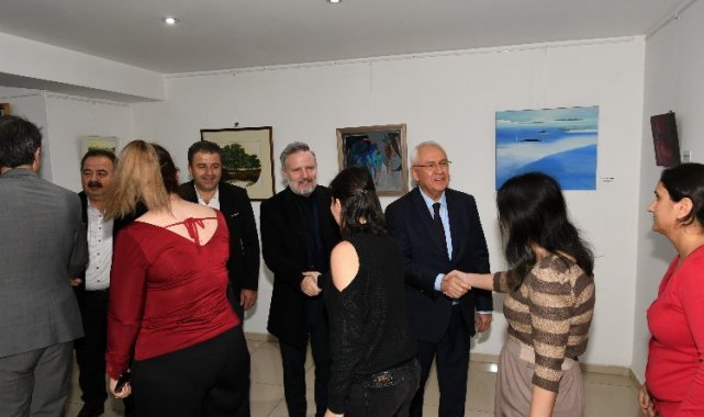 İzmir Karabağlar'dan erken kutlama