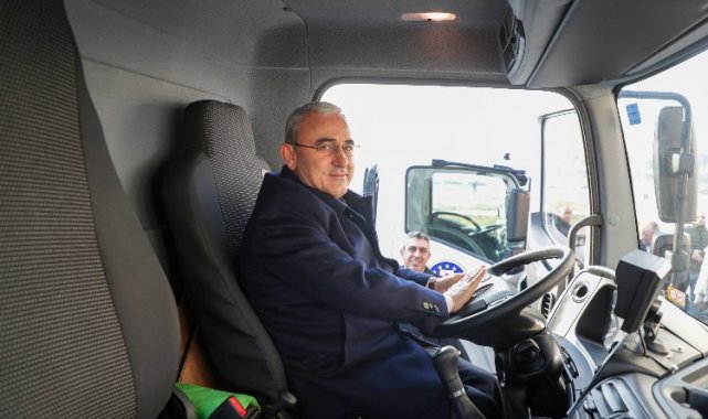 Kütahya Belediyesi yeni araçlarına kavuştu