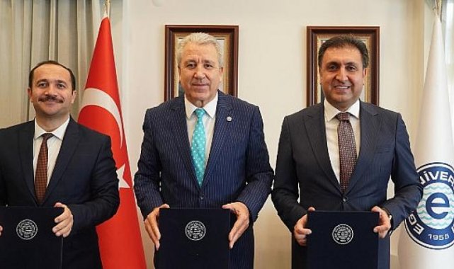 Prof. Dr. Budak, “Toplumsal katkıya yönelik çalışmalar yapmayı kendimize her zaman görev addettik”