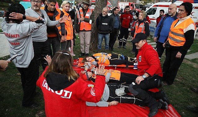 Akut Vakfı, 7 Bin Gönüllüyle İstanbul'u Depreme Hzırlıyor!