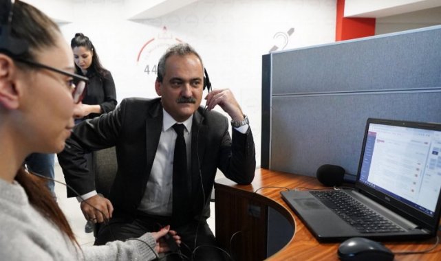 Bakan Özer, öğrencinin çağrısını MEBİM'den yanıtladı