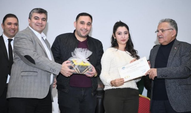 KAYMEK'in Huzur Çınarı mezunlarını verdi