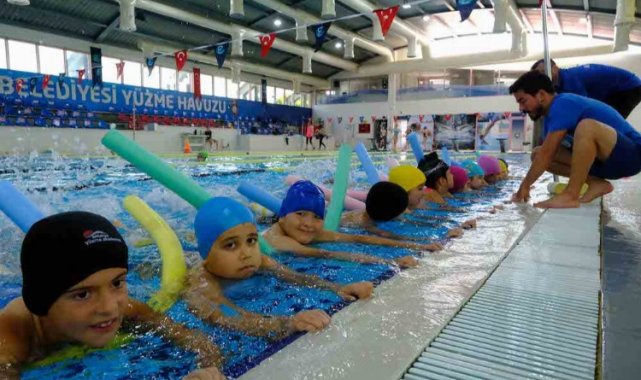 Kentpark kapalı yüzme havuzunda kayıtlar başlıyor