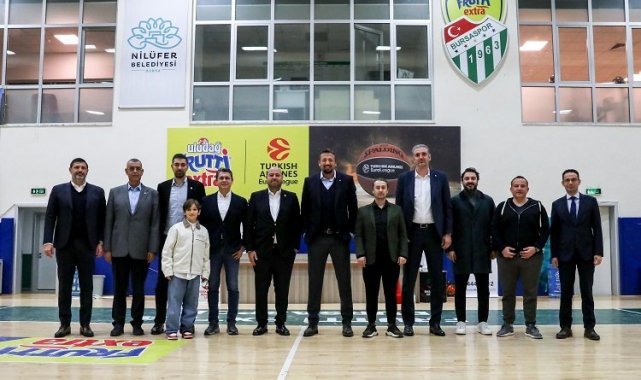 Hidayet Türkoğlu'ndan Frutti Extra Bursaspor'a ziyaret