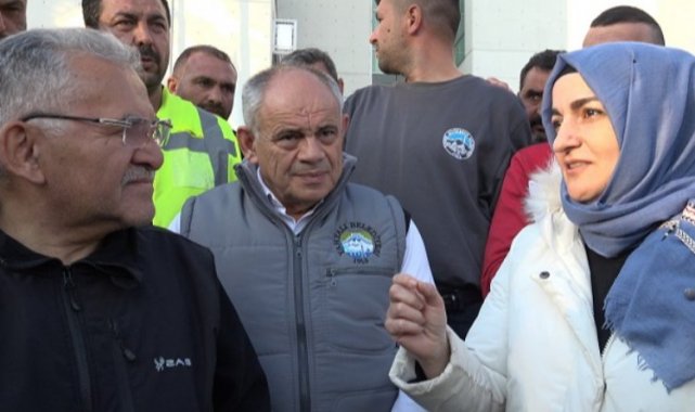 Memduh Büyükkılıç'a depremzedelerden dua
