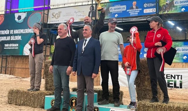Atlı Dayanıklılık Yarışmaları'nda kupalar sahiplerini buldu