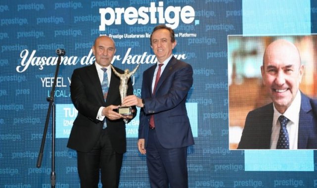 Başkan Soyer'e Yaşama Değer Katanlar ödülü