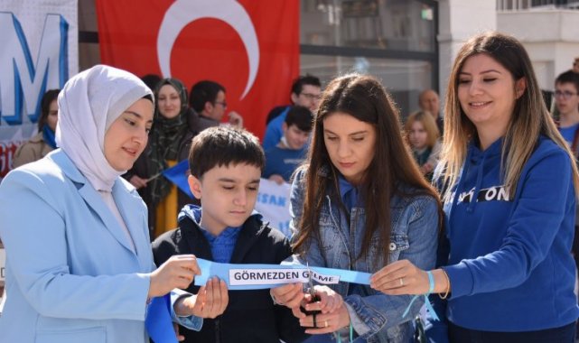 Bozüyük'te 'otizm' farkındalığı