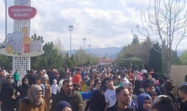 Kayseri Hayvanat Bahçesi bayram yaptı