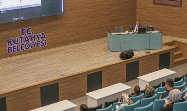 Kütahya Belediyesi'nden personeline hizmet içi eğitim