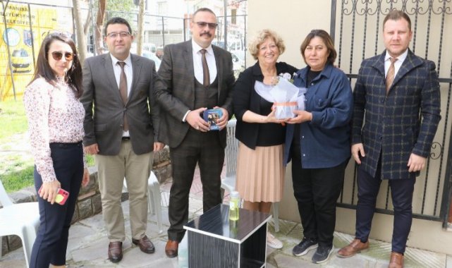 Manisa Büyükşehir'de kadın muhtarlar unutulmadı