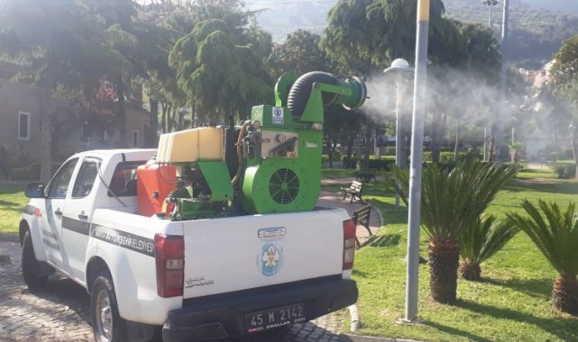 Manisa ilaçlama çalışmalarını sürdürüyor