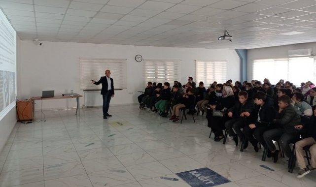 Kayseri Melikgazi'de öğrencilere sıfır atık eğitimi