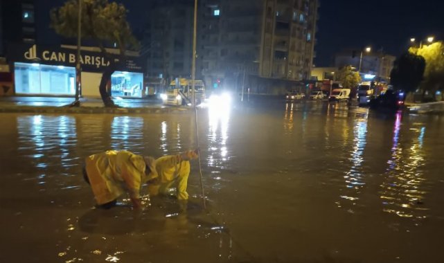 Kuvvetli yağış Mersin'i de vurdu