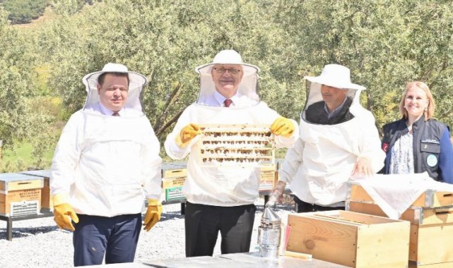 Manisa'da üreticilere bal gibi hizmet