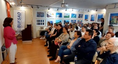 Fotoğraf severlere 'Yaşayan Küba'yı anlattı