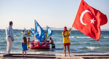 Halk plajlarında mavi bayrak dalgalanıyor