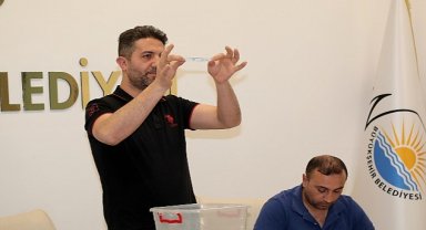 Van Büyükşehir Belediyesi'nin Alacağı 234 Mevsimlik İşçi Kura İle Belirlendi