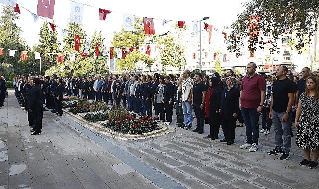 Başkan Böcek, Ata'yı andı