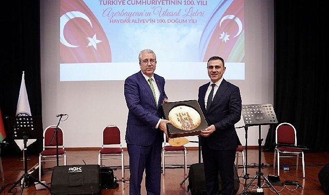 Ege'de “Türkiye Cumhuriyeti'nin 100 Yılı ve Azerbaycan'ın Ulusal Lideri Haydar Aliyev'in Doğumunun 100 Yılı
